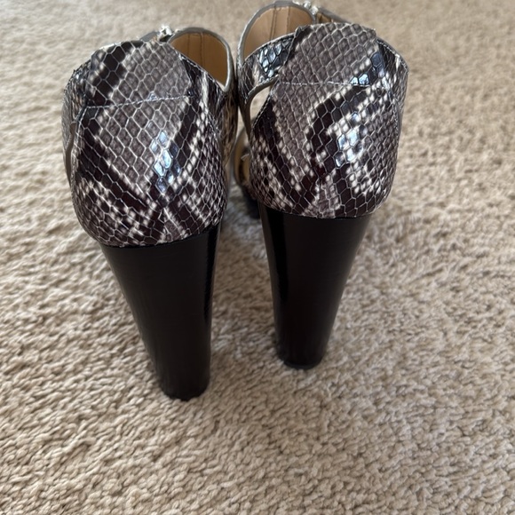 Michael Kors Berkley Heels - Picture 3 of 4